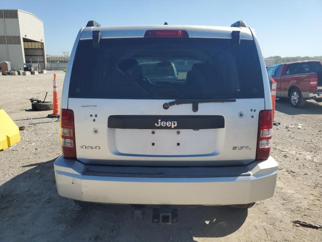 1J8GN28K38W255812 - 2008 JEEP LIBERTY SPORT 银色 照片 6