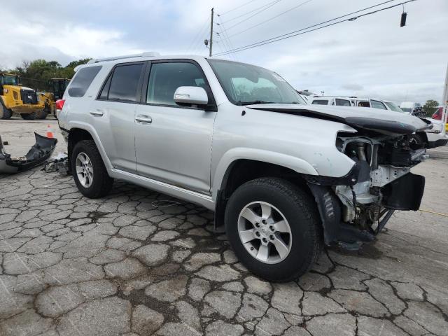 JTEBU5JR2A5030754 - 2010 TOYOTA 4RUNNER SR5 Gümüş foto 4