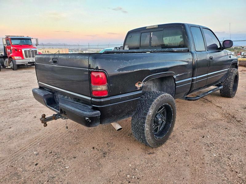 3B7HF13Y6YM236539 - 2000 DODGE RAM 1500 BLACK photo 4