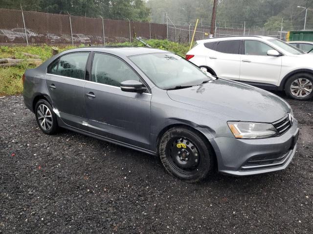 3VWDB7AJ8HM297004 - 2017 VOLKSWAGEN JETTA SE 灰色 照片 4