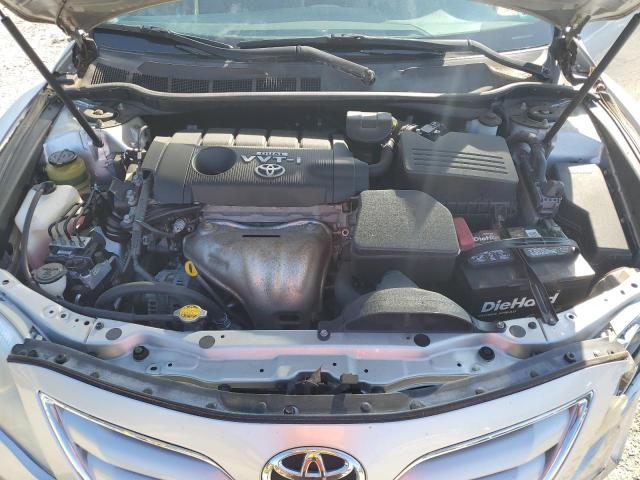 4T1BF3EK6AU049096 - 2010 TOYOTA CAMRY BASE SILVER photo 11