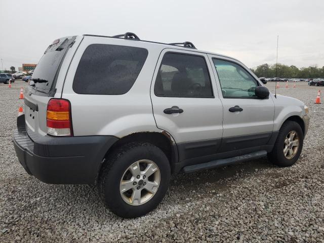 1FMYU03Z67KB95260 - 2007 FORD ESCAPE XLT SILVER photo 3