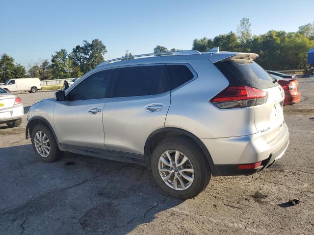 KNMAT2MV3HP608837 - 2017 NISSAN ROGUE S SILVER photo 2