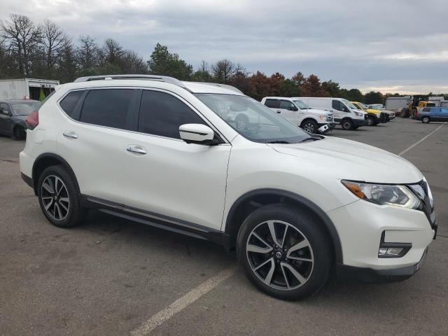 5N1AT2MV8KC768299 - 2019 NISSAN ROGUE S WHITE photo 4