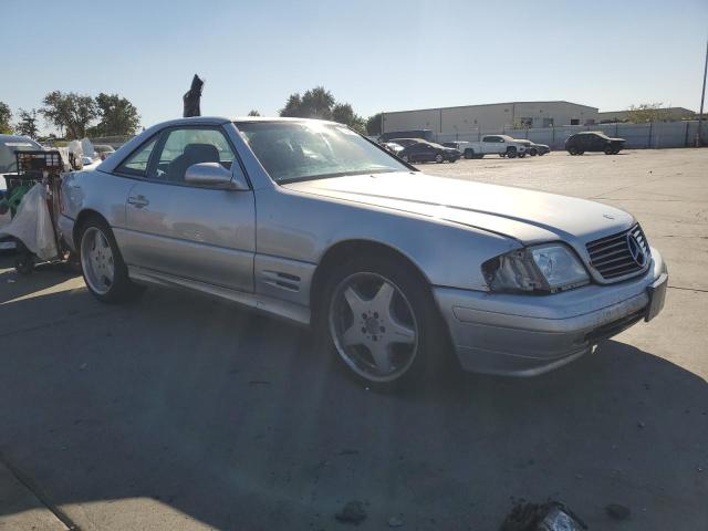 WDBFA68F81F197192 - 2001 MERCEDES-BENZ SL 500 银色 照片 4