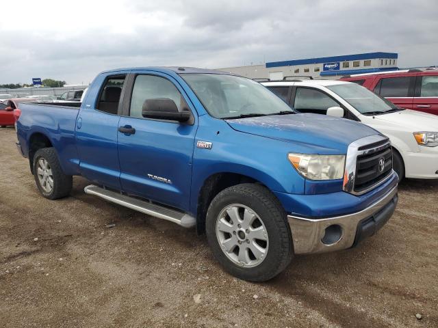 5TFUW5F15AX149235 - 2010 TOYOTA TUNDRA DOUBLE CAB SR5 BLUE photo 4