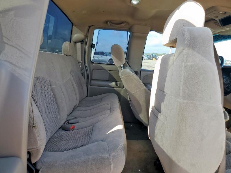 1GCHC29U32E283740 - 2002 CHEVROLET SILVERADO C2500 HEAVY DUTY WHITE photo 10