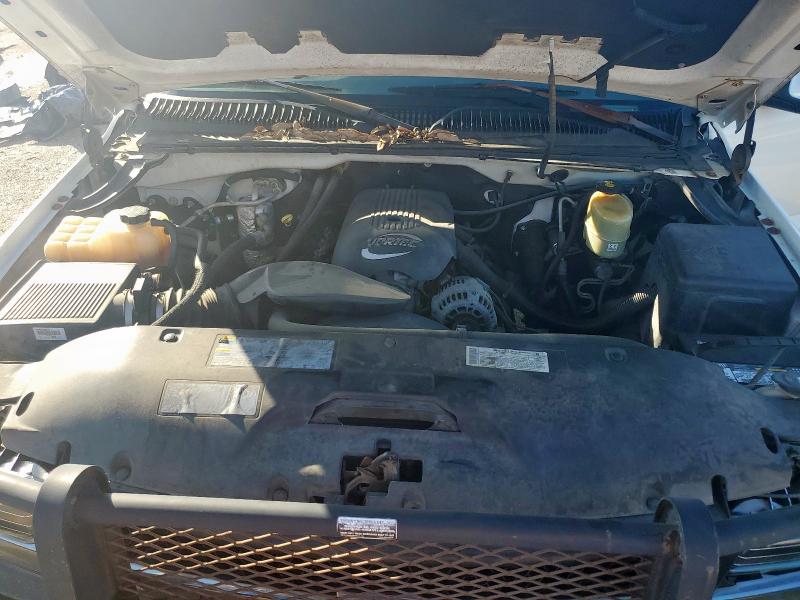 1GCHC29U32E283740 - 2002 CHEVROLET SILVERADO C2500 HEAVY DUTY WHITE photo 11