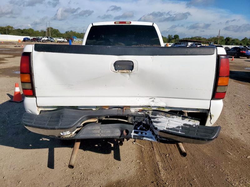 1GCHC29U32E283740 - 2002 CHEVROLET SILVERADO C2500 HEAVY DUTY WHITE photo 6