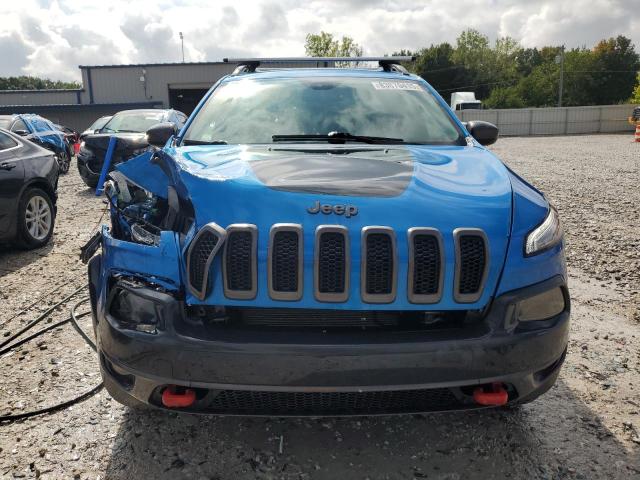 1C4PJMBB4HW637726 - 2017 JEEP CHEROKEE TRAILHAWK BLUE photo 5