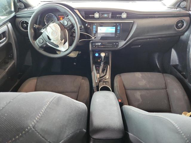 5YFBURHE4KP946015 - 2019 TOYOTA COROLLA L Күміс фото 8