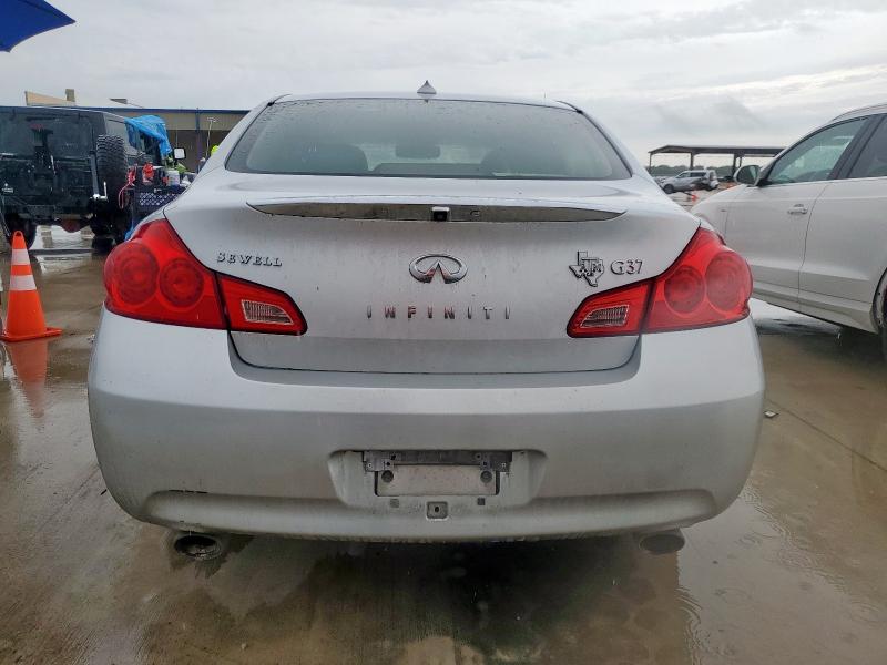 JNKCV61E59M306661 - 2009 INFINITI G37 BASE SILVER photo 6