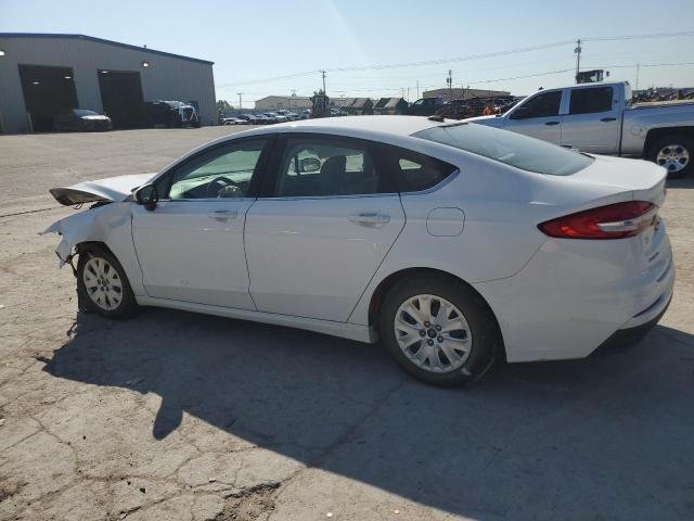 3FA6P0G79KR171492 - 2019 FORD FUSION S WHITE photo 2
