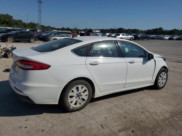 3FA6P0G79KR171492 - 2019 FORD FUSION S WHITE photo 3