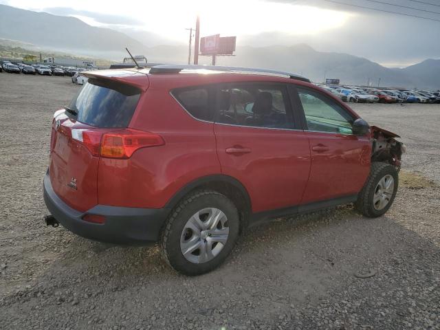 2T3BFREV2FW328878 - 2015 TOYOTA RAV4 LE 红色 照片 3