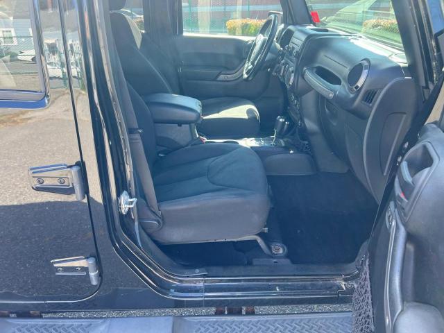 1C4BJWDG4HL587698 - 2017 JEEP WRANGLER U SPORT Siyah fotoğraf 5