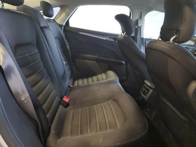 1FA6P0H79F5100848 - 2015 FORD FUSION SE SILVER photo 10