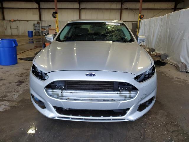 1FA6P0H79F5100848 - 2015 FORD FUSION SE SILVER photo 5