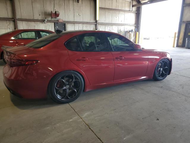 ZARFAEEN6H7553298 - 2017 ALFA ROMEO GIULIA TI Q4 RED photo 3