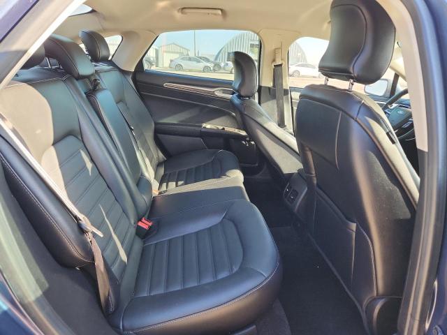 3FA6P0HD0JR239617 - 2018 FORD FUSION SE BLUE photo 10