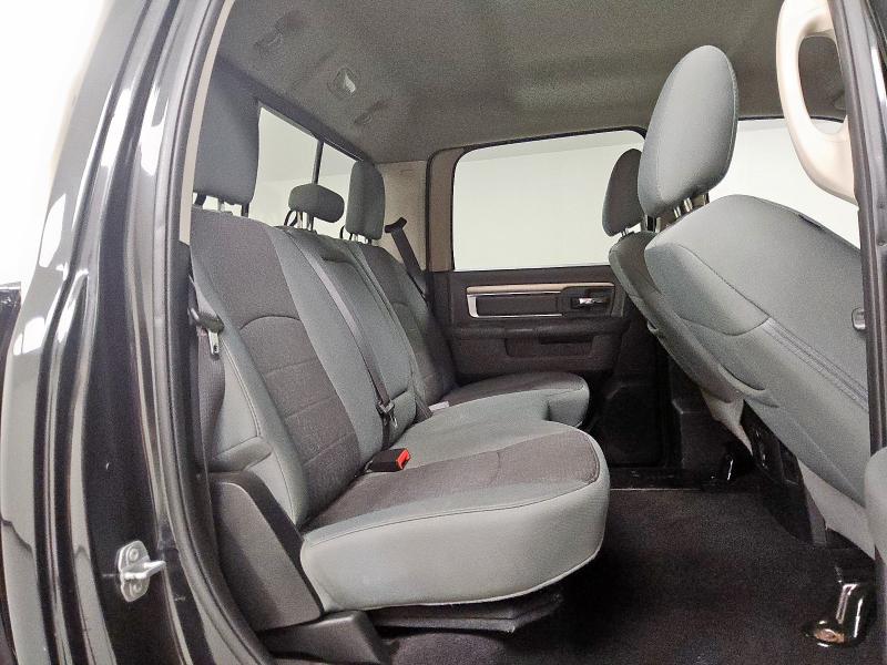 1C6RR6LM0JS229645 - 2018 RAM 1500 SLT Qara foto 10