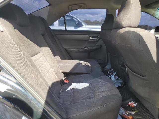 4T1BF1FK1HU802563 - 2017 TOYOTA CAMRY LE GREEN photo 10