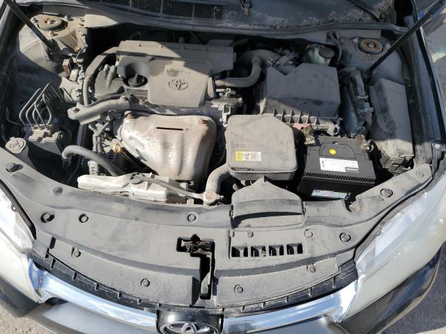 4T1BF1FK1HU802563 - 2017 TOYOTA CAMRY LE GREEN photo 11