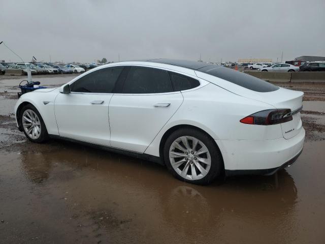 5YJSA1H15EFP56750 - 2014 TESLA MODEL S Biały zdjęcie 2