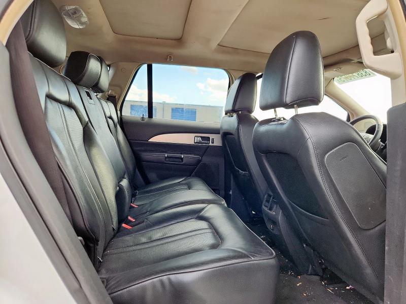 2LMDJ6JK4CBL02573 - 2012 LINCOLN MKX 白色 照片 11