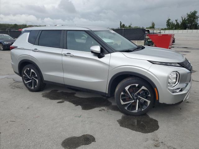 JA4J3VA87RZ040754 - 2024 MITSUBISHI OUTLANDER SE SILVER photo 4