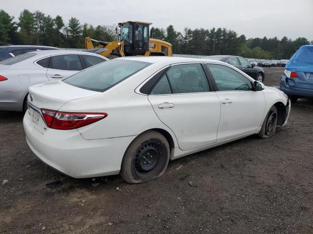4T1BF1FK6HU411506 - 2017 TOYOTA CAMRY LE 白色 照片 3