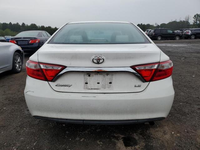 4T1BF1FK6HU411506 - 2017 TOYOTA CAMRY LE 白色 照片 6
