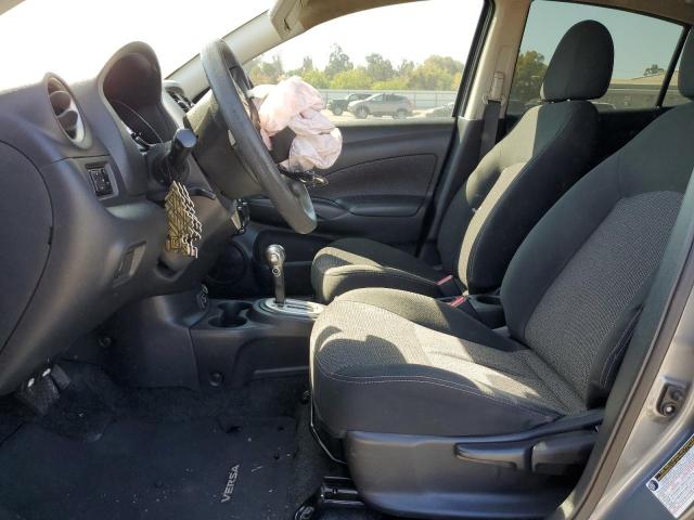 3N1CN7AP1JL845224 - 2018 NISSAN VERSA S Boz foto 7