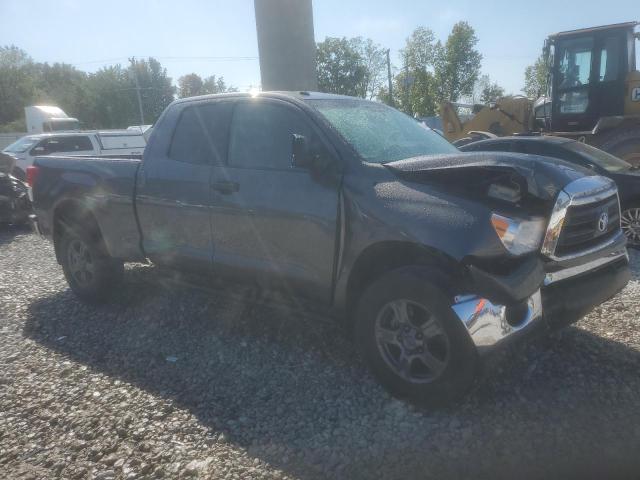 5TFUM5F13BX019722 - 2011 TOYOTA TUNDRA DOUBLE CAB SR5 CHARCOAL photo 4