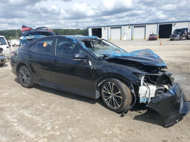 4T1M11AK0LU875351 - 2020 TOYOTA CAMRY SE BLACK photo 4