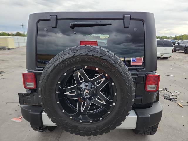 1C4BJWEG6DL599814 - 2013 JEEP WRANGLER U SAHARA أسود صورة 6