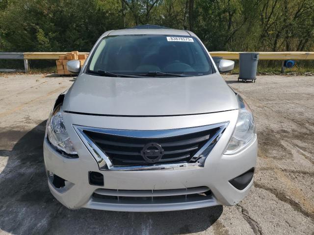 3N1CN7AP0GL908015 - 2016 NISSAN VERSA S ვერცხლისფერი ფოტო 5