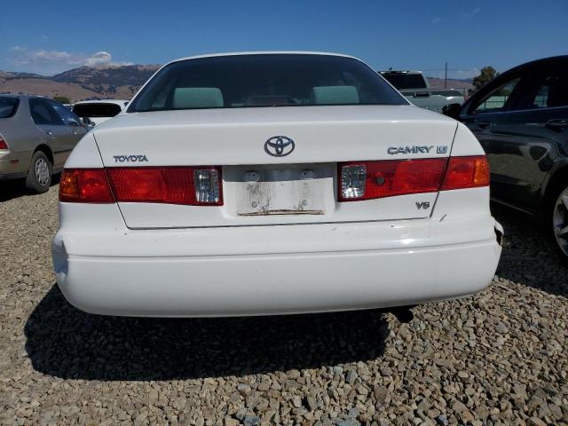 4T1BF22KX1U968324 - 2001 TOYOTA CAMRY LE WHITE photo 6
