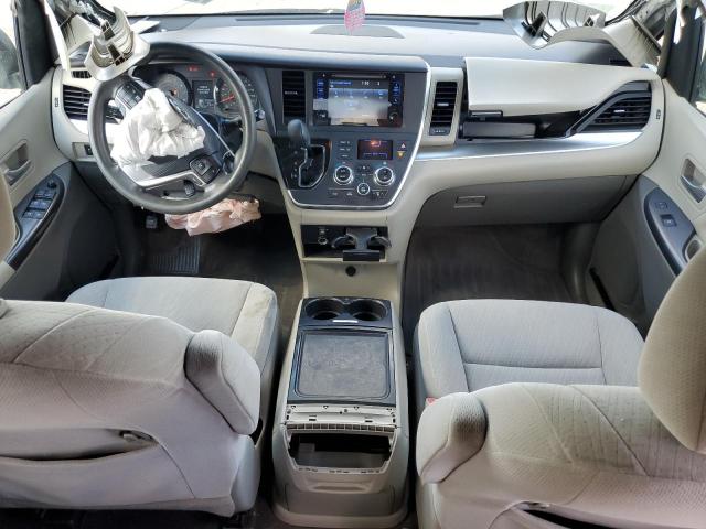 5TDKK3DC1GS730757 - 2016 TOYOTA SIENNA LE SILVER photo 8