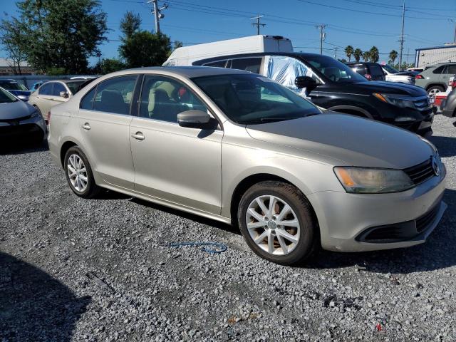 3VWDX7AJ3DM226224 - 2013 VOLKSWAGEN JETTA SE Crema foto 4