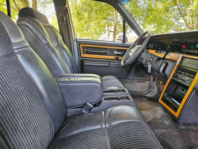 1MRBP97F7EY702664 - 1984 LINCOLN CONTINENTA TWO TONE photo 5