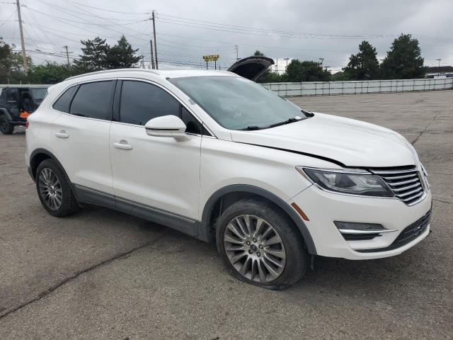 5LMCJ3C95GUJ30616 - 2016 LINCOLN MKC RESERVE Білий фото 4