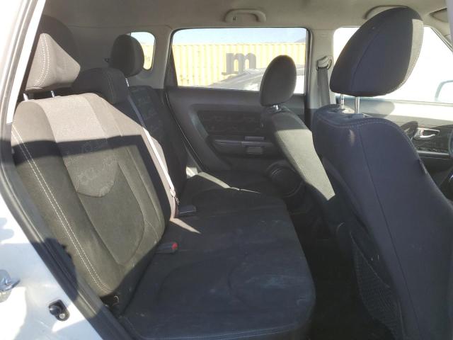 KNDJT2A60D7575724 - 2013 KIA SOUL + WHITE photo 10