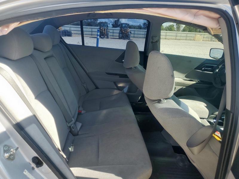 1HGCR2F30DA007600 - 2013 HONDA ACCORD LX SILVER photo 10