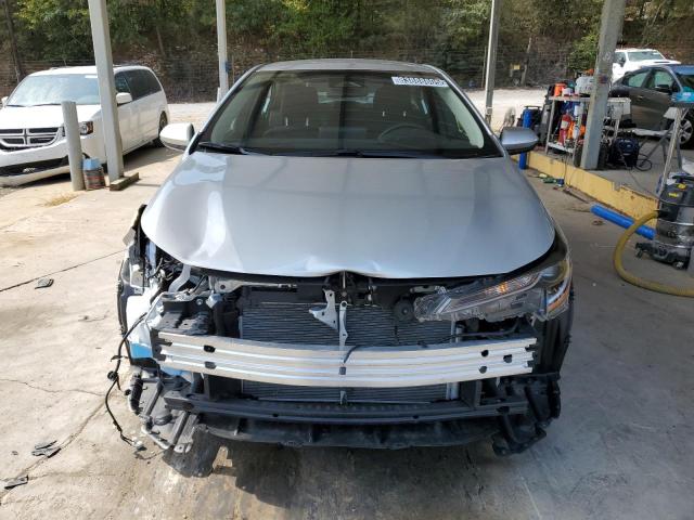 5YFB4MDE6SP257263 - 2025 TOYOTA COROLLA LE ვერცხლისფერი ფოტო 5