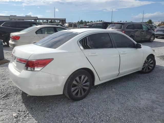 1HGCP2F84BA007551 - 2011 HONDA ACCORD EXL WHITE photo 3