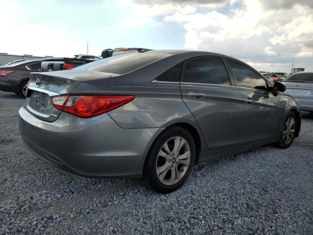 5NPEC4AC2DH687407 - 2013 HYUNDAI SONATA SE ნაცრისფერი ფოტო 3