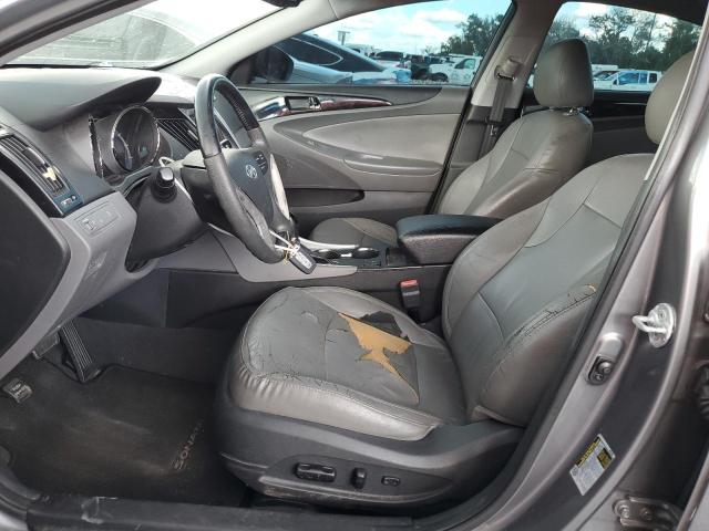 5NPEC4AC2DH687407 - 2013 HYUNDAI SONATA SE ნაცრისფერი ფოტო 7