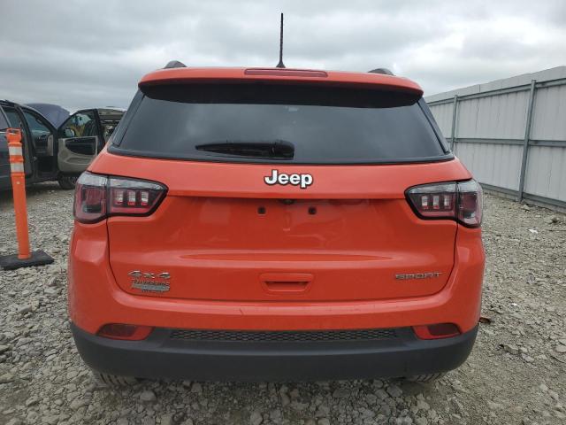 3C4NJDAB4JT261792 - 2018 JEEP COMPASS SPORT Оранжевый фото 6