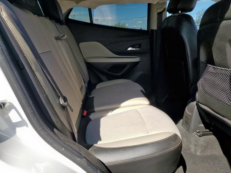 KL4CJESB2JB641169 - 2018 BUICK ENCORE PREFERRED WHITE photo 11